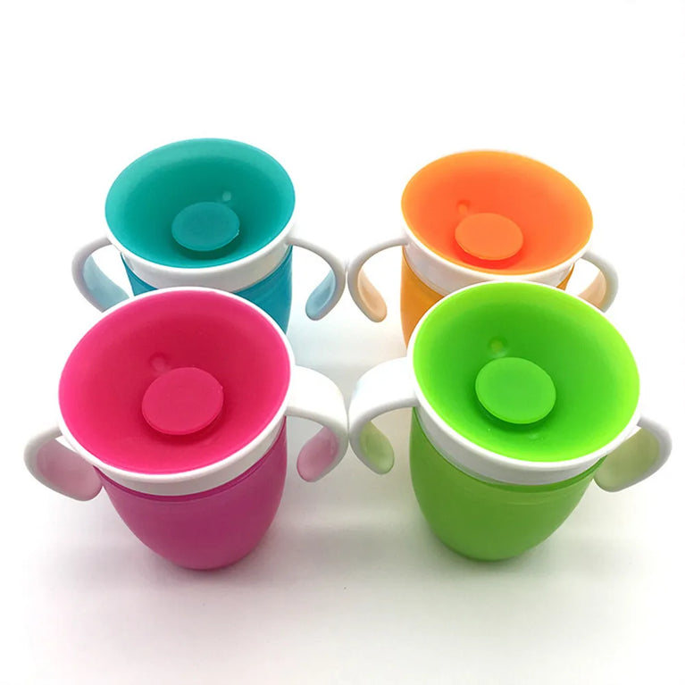 Silicone drinking cup for children